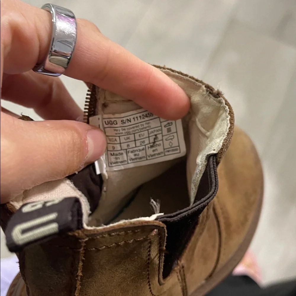 UGG kids Tan Leather Ankle Boots
